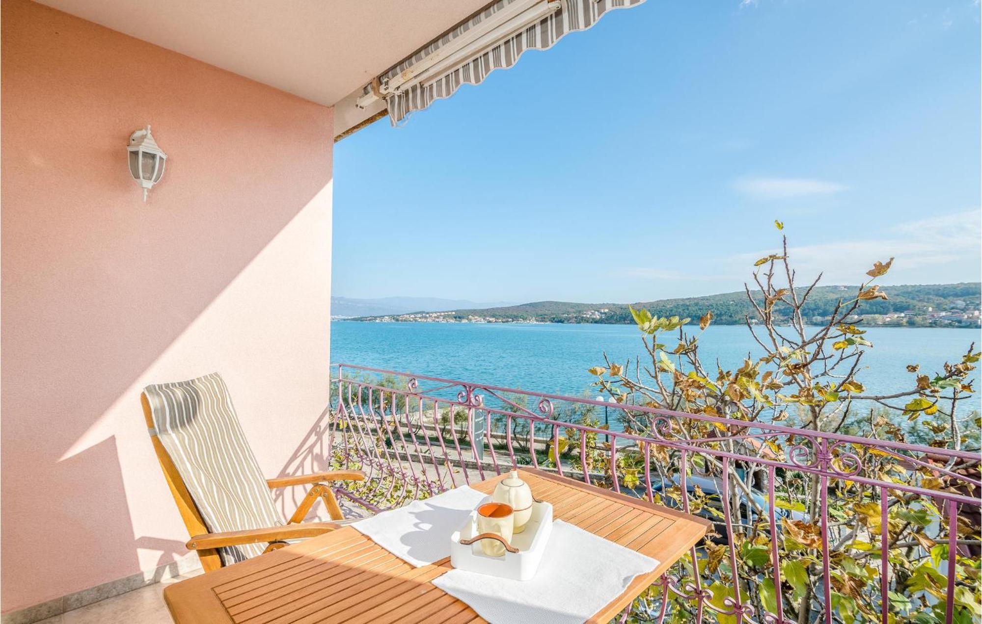 Gorgeous Apartment In Cizici With House Sea View Exterior photo
