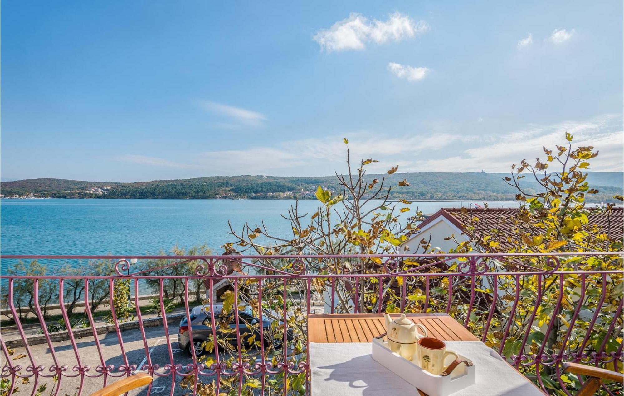 Gorgeous Apartment In Cizici With House Sea View Exterior photo